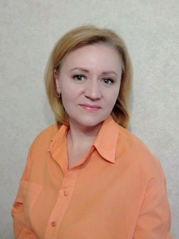 Подлопушная Юлия Николаевна.